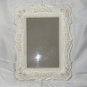 Elegant White Floral Picture Frame
